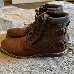 Men’s Brown Boots with cool buckle details